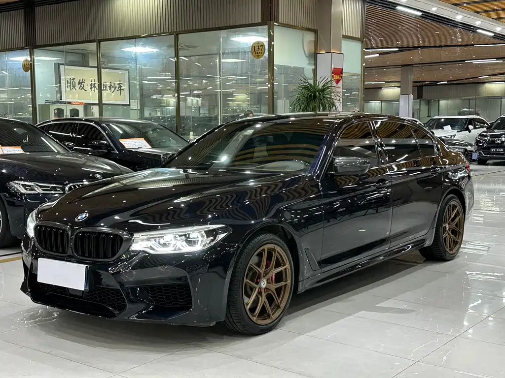 BMW 5 Series 2020 530Li Exclusive M Sports Package купить на сайте DeffCars