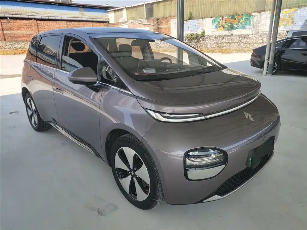 Baojun Yunduo 2023 460 Max купить на сайте DeffCars