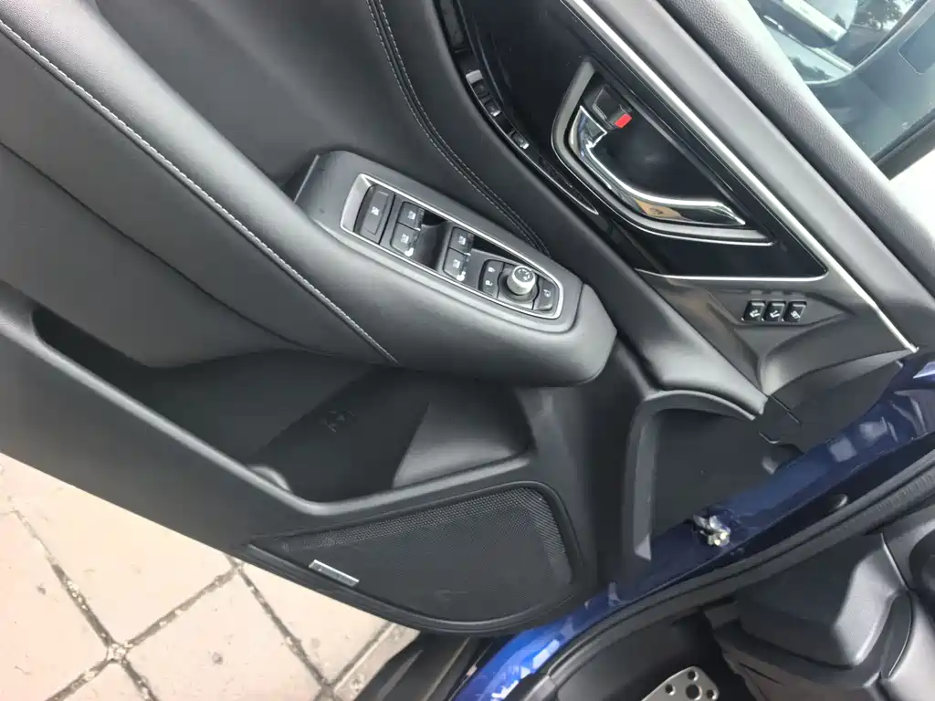 Outback 2022 2.5i flagship version EyeSight купить на сайте DeffCars