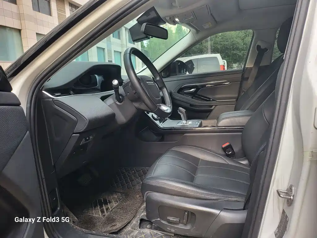 Range Rover Evoque 2020 249PS Youth Edition купить на сайте DeffCars