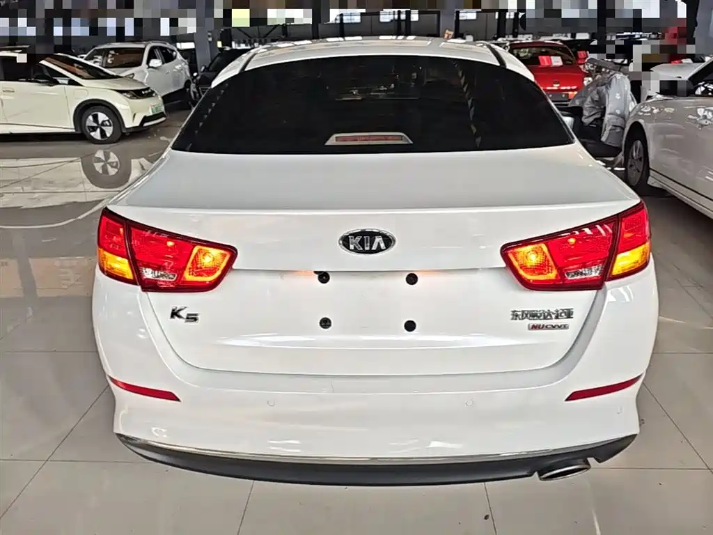 Kia K5 2015 2.0L automatic GL купить на сайте DeffCars