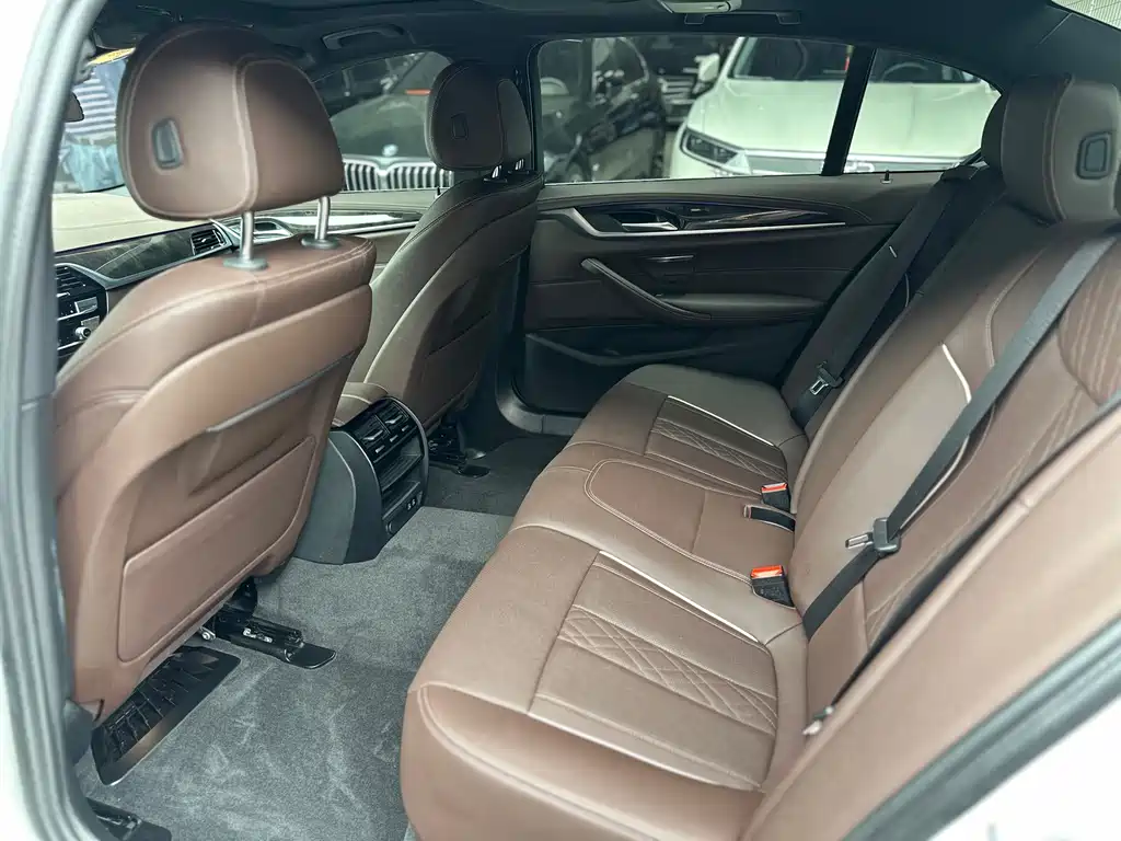 BMW 5 Series 2022 facelift 525Li M Sports Package купить на сайте DeffCars