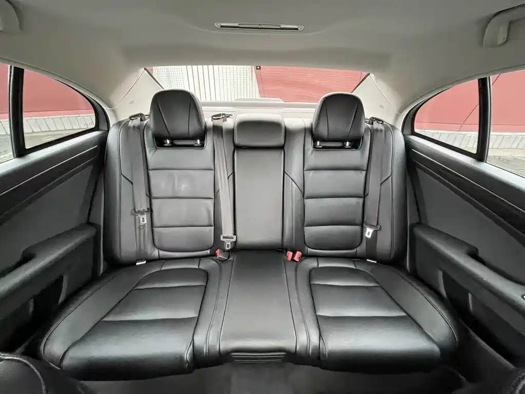 Hongqi H7 2019 1.8T Comfort Edition купить на сайте DeffCars