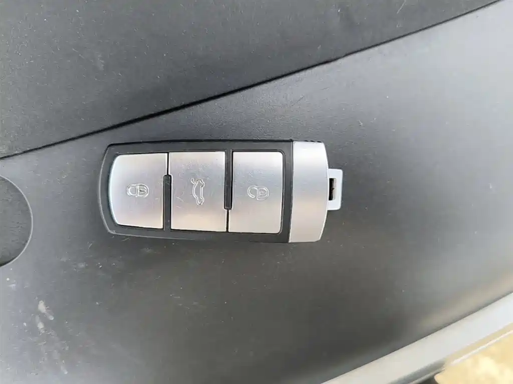 FAW-Volkswagen CC 2018 1.8TSI luxury model купить на сайте DeffCars