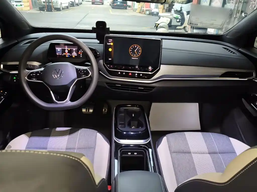 ID.4 CROZZ 2022 pure limited edition купить на сайте DeffCars