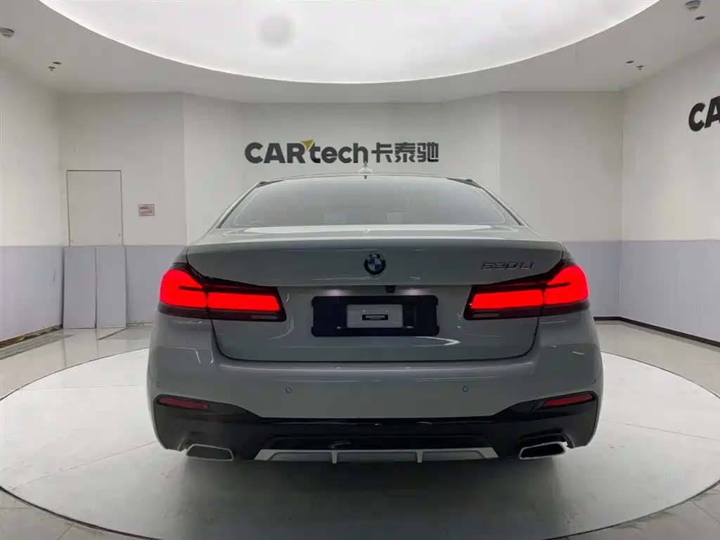 BMW 5 Series 2022 facelift 530Li leading M sports package купить на сайте DeffCars