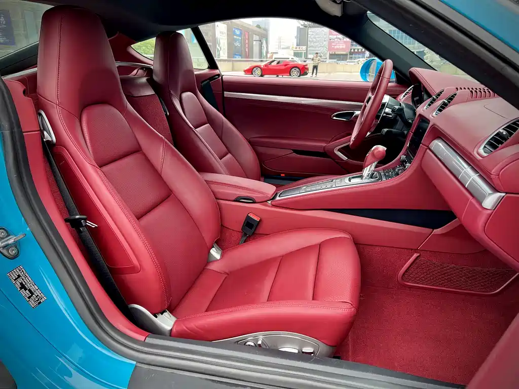 Porsche 718 2018 Cayman 2.0T купить на сайте DeffCars