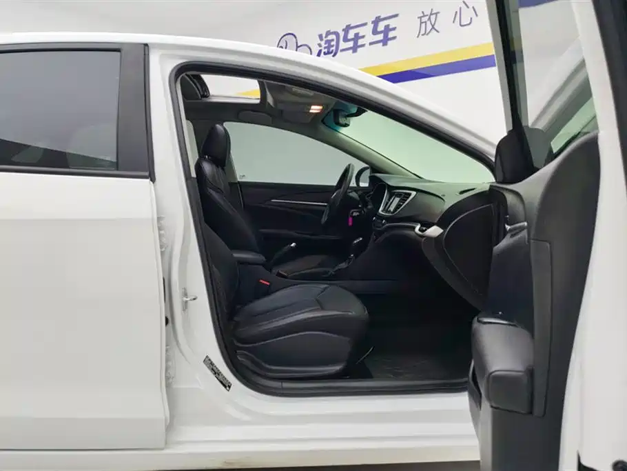 Yinglang 2021 model model 1.5L automatic elite model купить на сайте DeffCars
