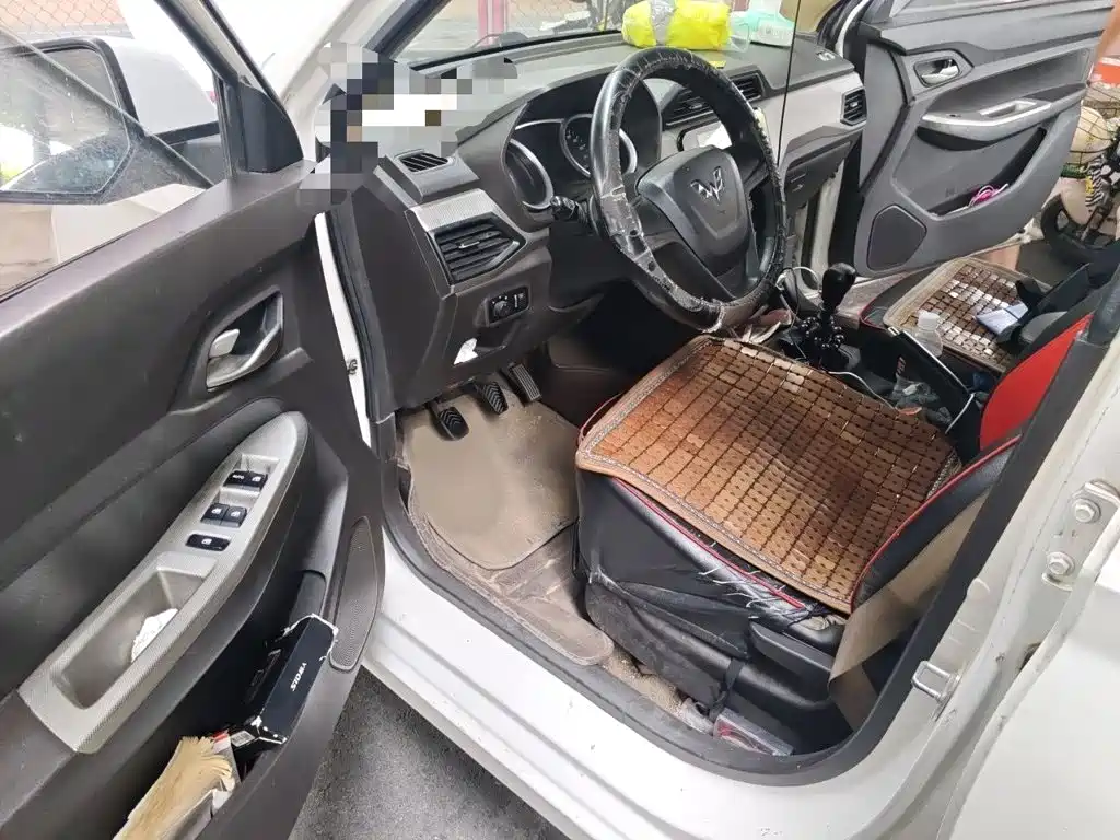 Wuling Hongguang 2019 1.5L S comfort model National VI LAR купить на сайте DeffCars