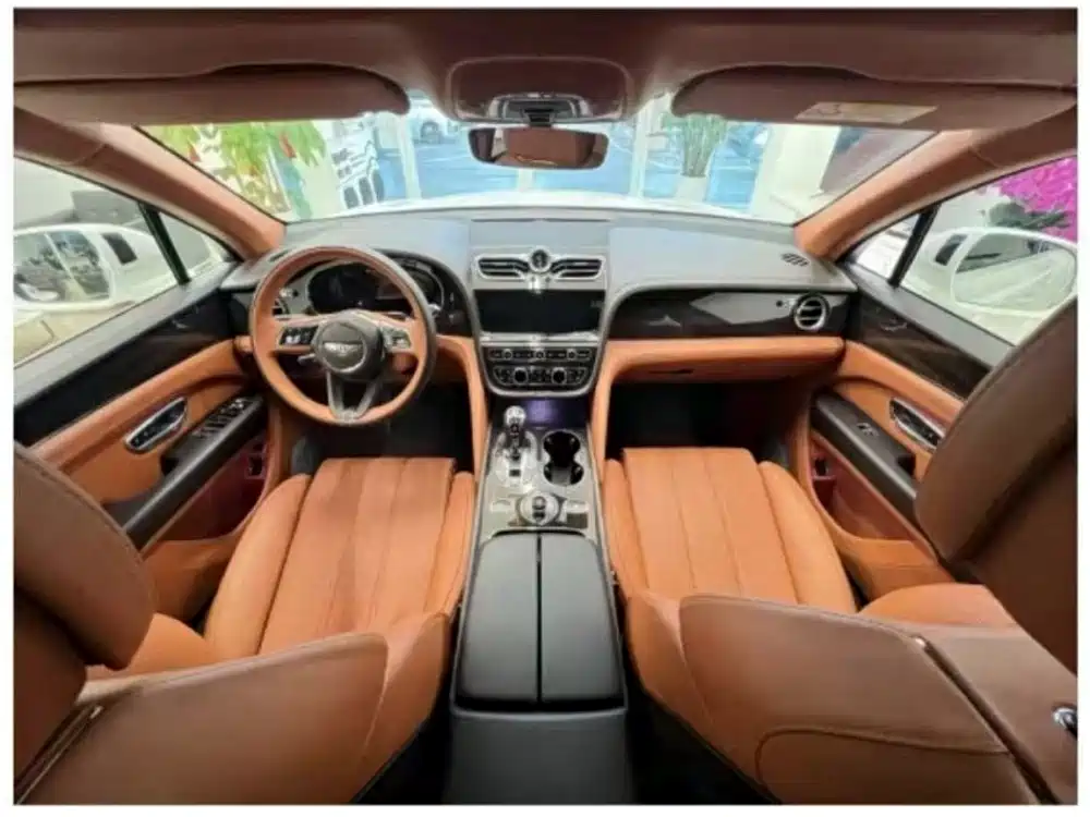 Bentayga 2021 4.0T V8 купить на сайте DeffCars