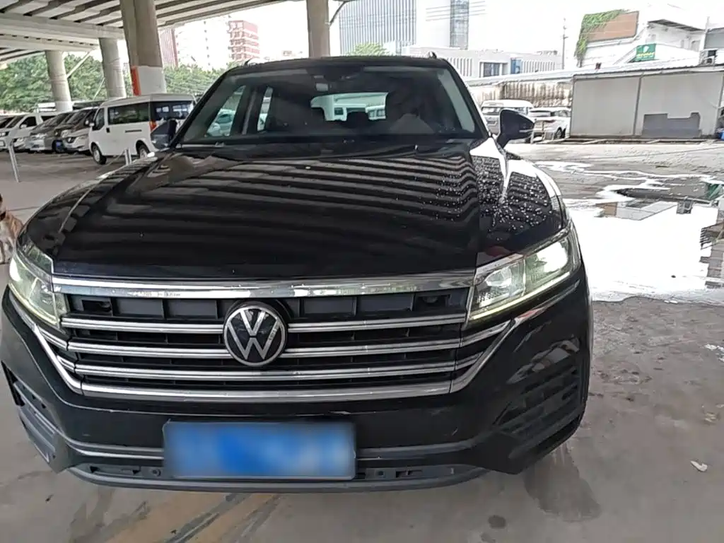 Touareg 2021 2.0TSI Navigator Special Edition купить на сайте DeffCars