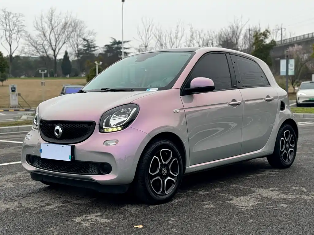 smart forfour 2016 0.9T 66kW Pioneer Edition купить на сайте DeffCars