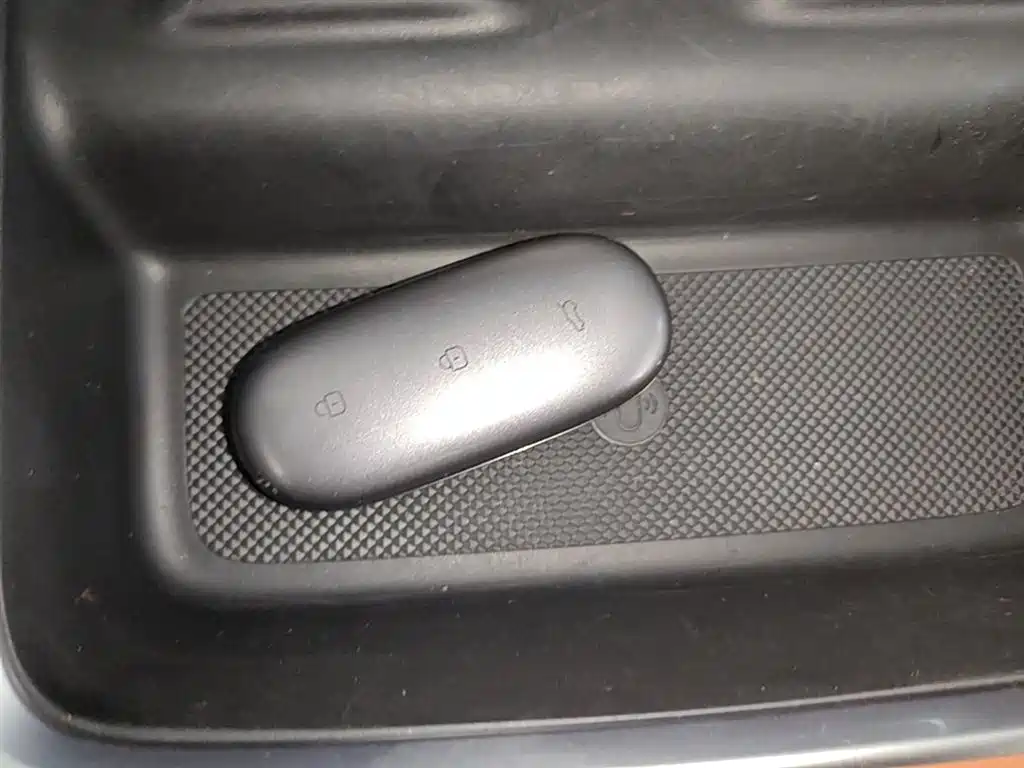 Ideal L8 2024 Ultra купить на сайте DeffCars