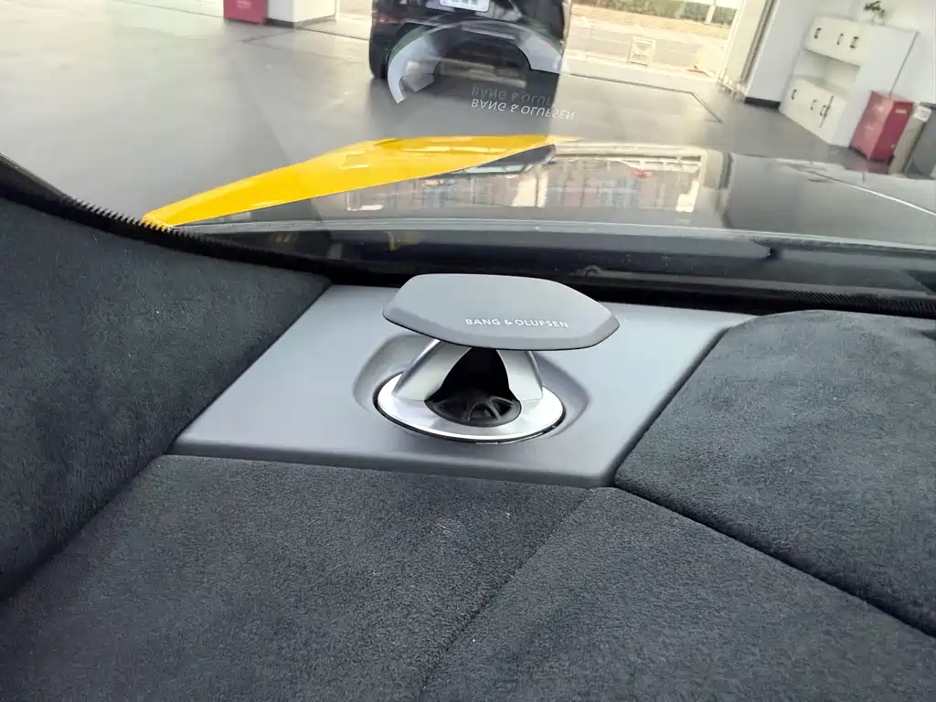 Urus 2022 4.0T V8 Performante купить на сайте DeffCars