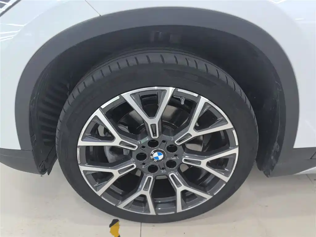 BMW X1 2022 facelift xDrive25Li exclusive model купить на сайте DeffCars