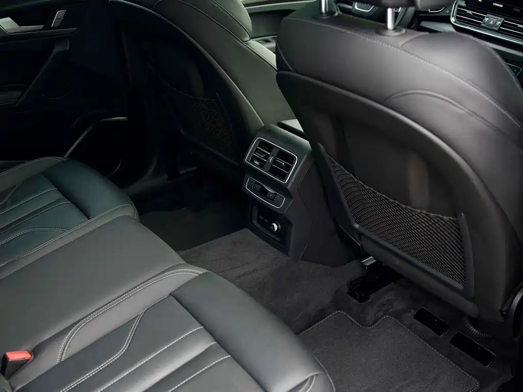 Audi Q5L 2023 40T luxury and dynamic model купить на сайте DeffCars