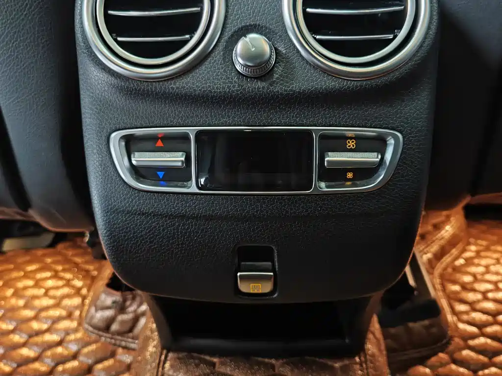 Mercedes-Benz GLC 2020 GLC 300 L 4MATIC luxury model купить на сайте DeffCars