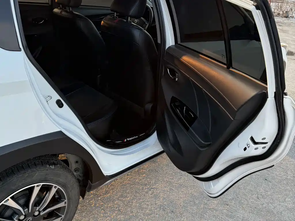 YARiS L Zhixuan 2022 Zhixuan X 1.5L CVT luxury PLUS version купить на сайте DeffCars