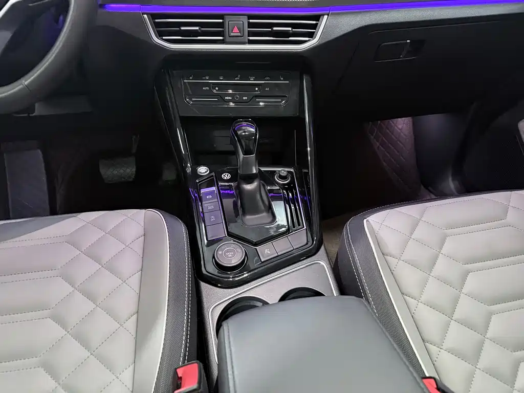 Tanyue 2024 380TSI four-wheel drive R-Line high-energy version купить на сайте DeffCars