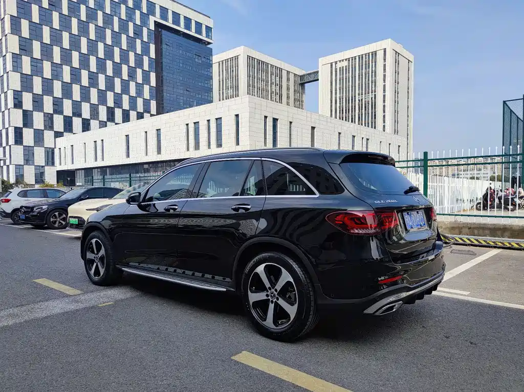 Mercedes-Benz GLC 2022 GLC 260 L 4MATIC Dynamic купить на сайте DeffCars