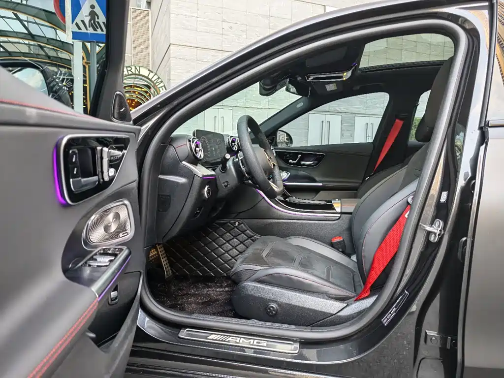 Mercedes-Benz C-Class AMG 2025 AMG C 43 4MATIC купить на сайте DeffCars