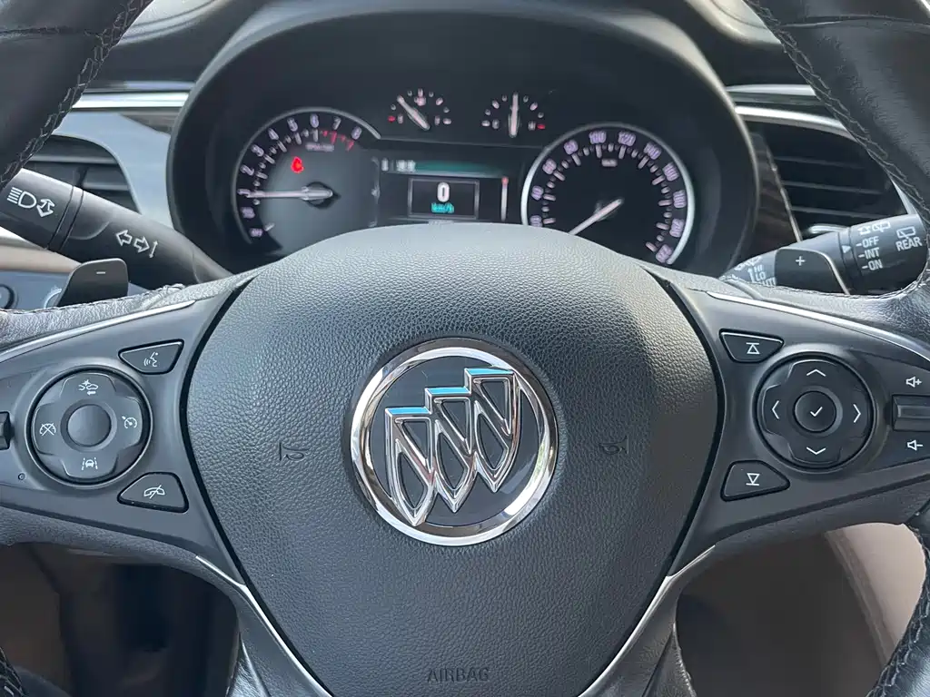 Buick GL8 2017 ES 28T flagship model National V купить на сайте DeffCars