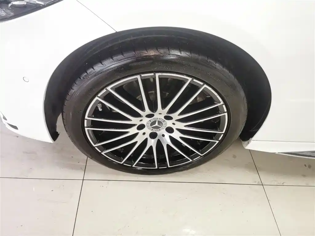 Mercedes-Benz C-Class 2023 facelift C 260 L sports version купить на сайте DeffCars