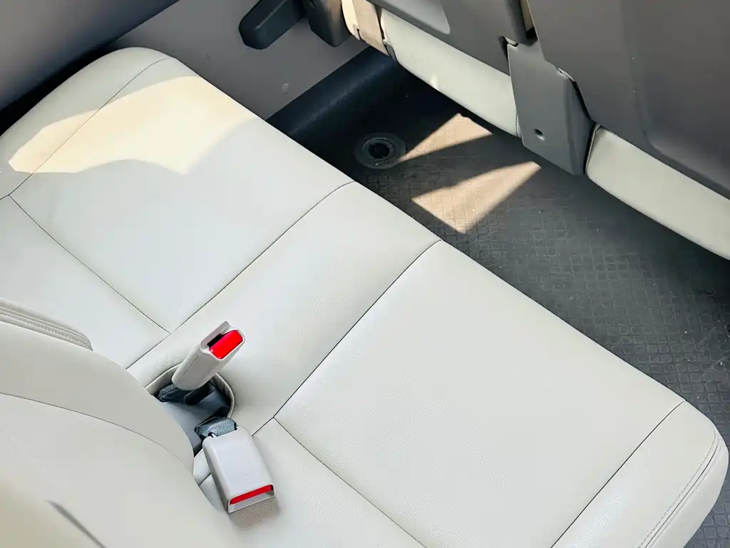 Costa 2015 4.0L premium car GRB53L-ZEMSK 23-seater upgraded version купить на сайте DeffCars