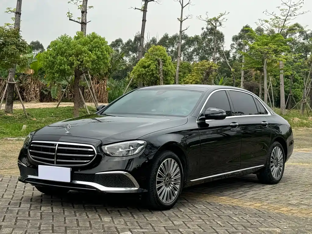 Mercedes-Benz E-Class 2023 E 300 L Luxury Model купить на сайте DeffCars