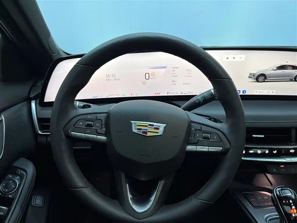 Cadillac CT5 2024 28T Luxury Pro купить на сайте DeffCars