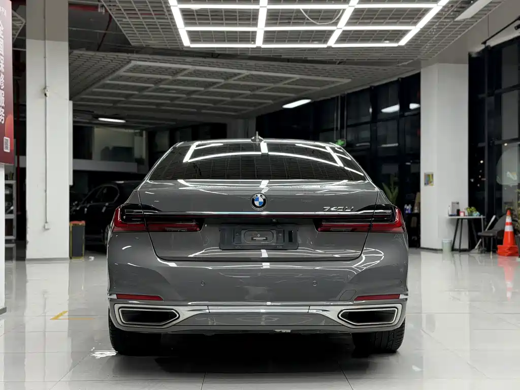 BMW 7 Series 2019 740Li Leading Luxury Package купить на сайте DeffCars