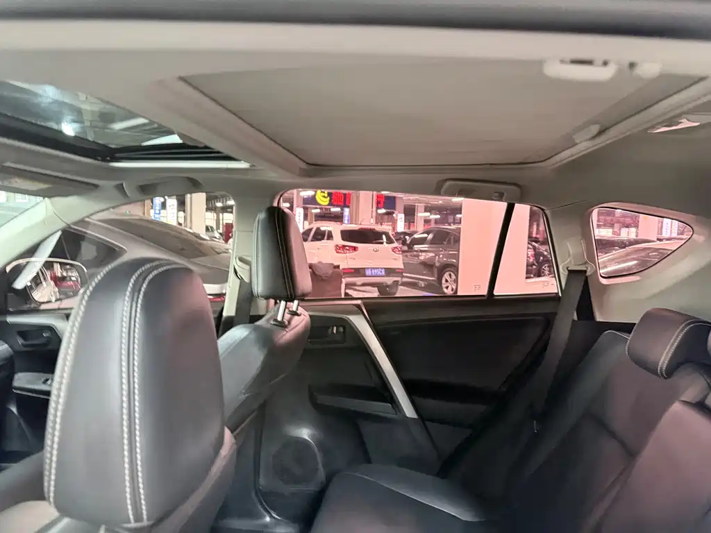 RAV4 Rongfang 2018 2.5L automatic four-wheel drive Elite i version купить на сайте DeffCars