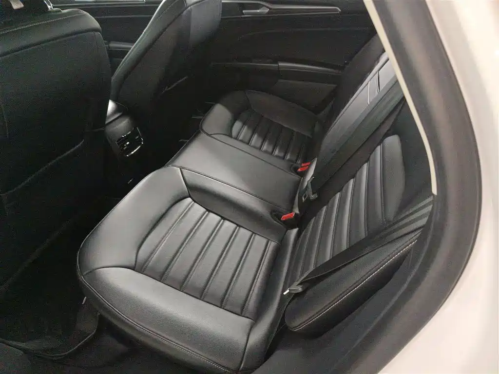 Mondeo 2020 EcoBoost 180 Fashion Model купить на сайте DeffCars