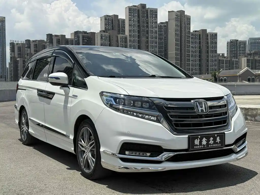 Elysion 2019 2.0L Hybrid Extreme Edition купить на сайте DeffCars
