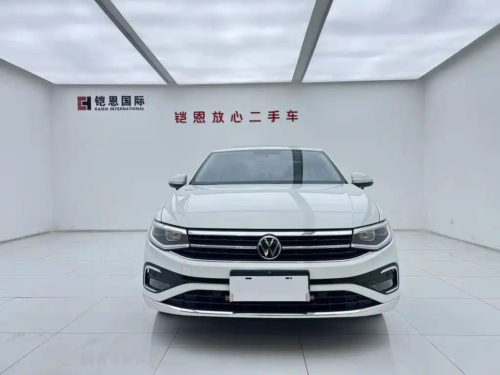 Bora 2023 200TSI DSG Smart Travel Edition купить на сайте DeffCars