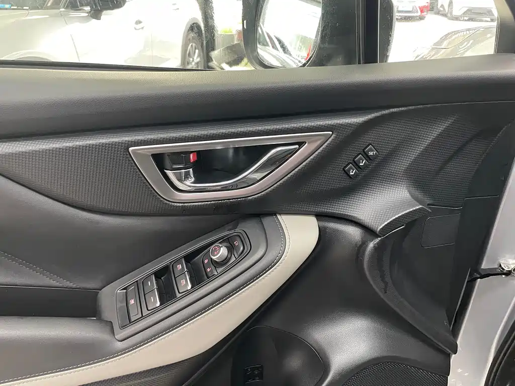 Forester 2022 2.0i AWD Deluxe Edition EyeSight купить на сайте DeffCars
