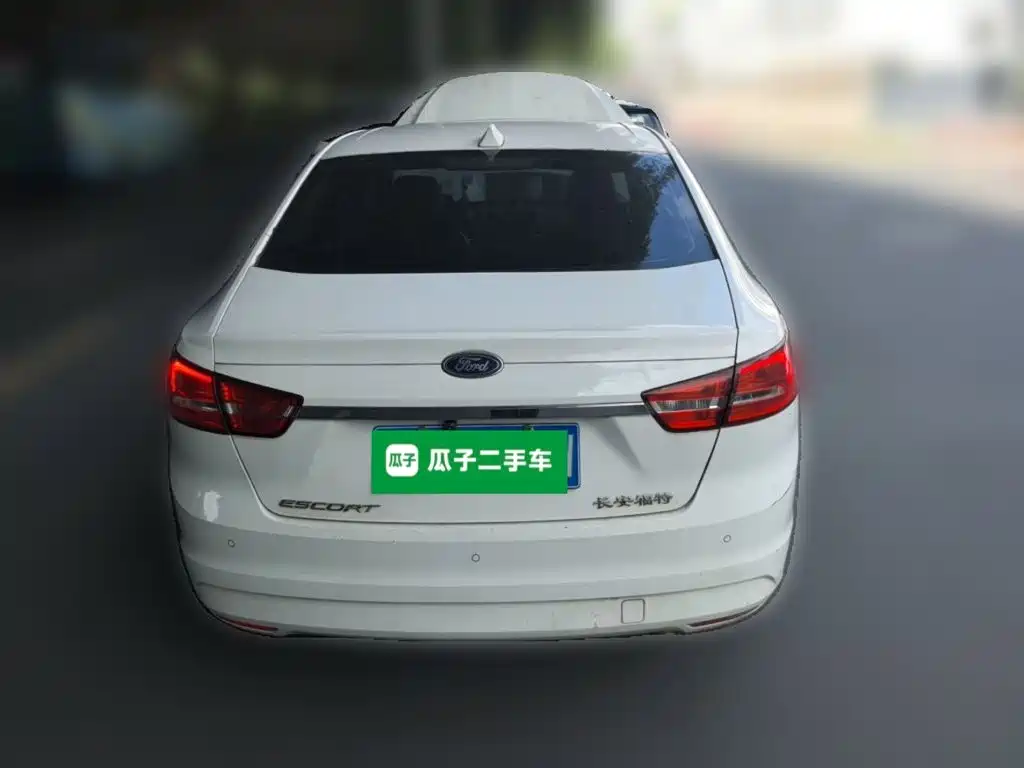 Escort 2015 1.5L automatic fashion model купить на сайте DeffCars