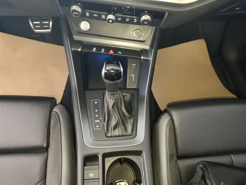 Audi Q3 Sportback 2020 40 TFSI Fashion купить на сайте DeffCars