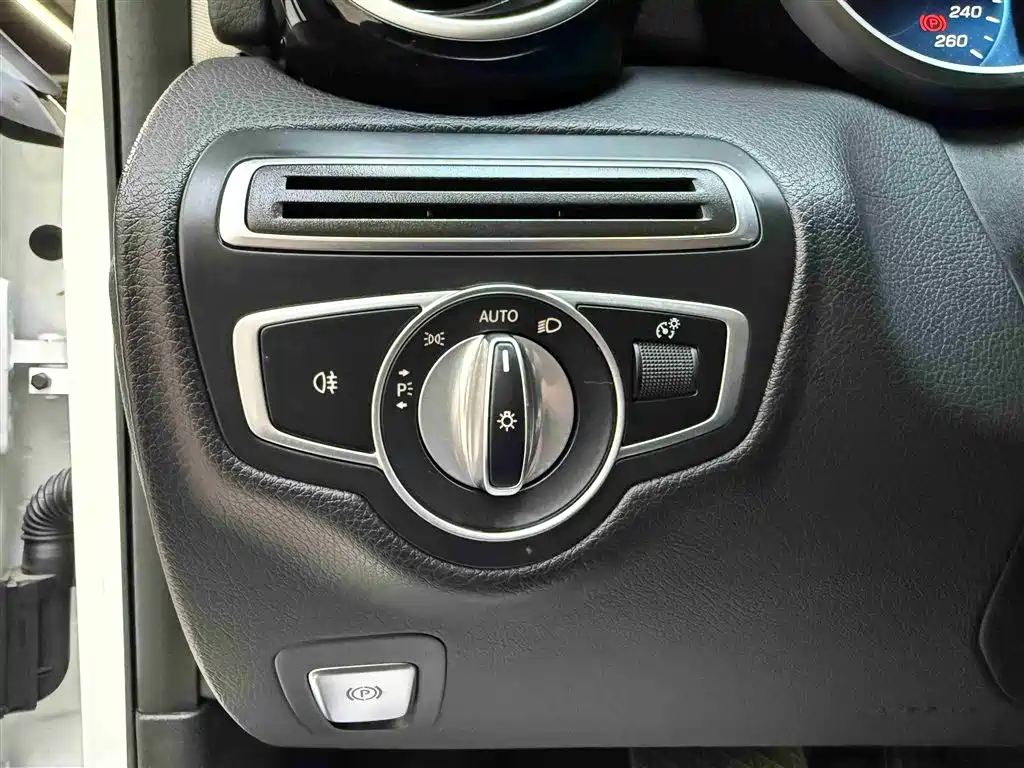 Mercedes-Benz C-Class 2020 C 260 L Sports Edition купить на сайте DeffCars