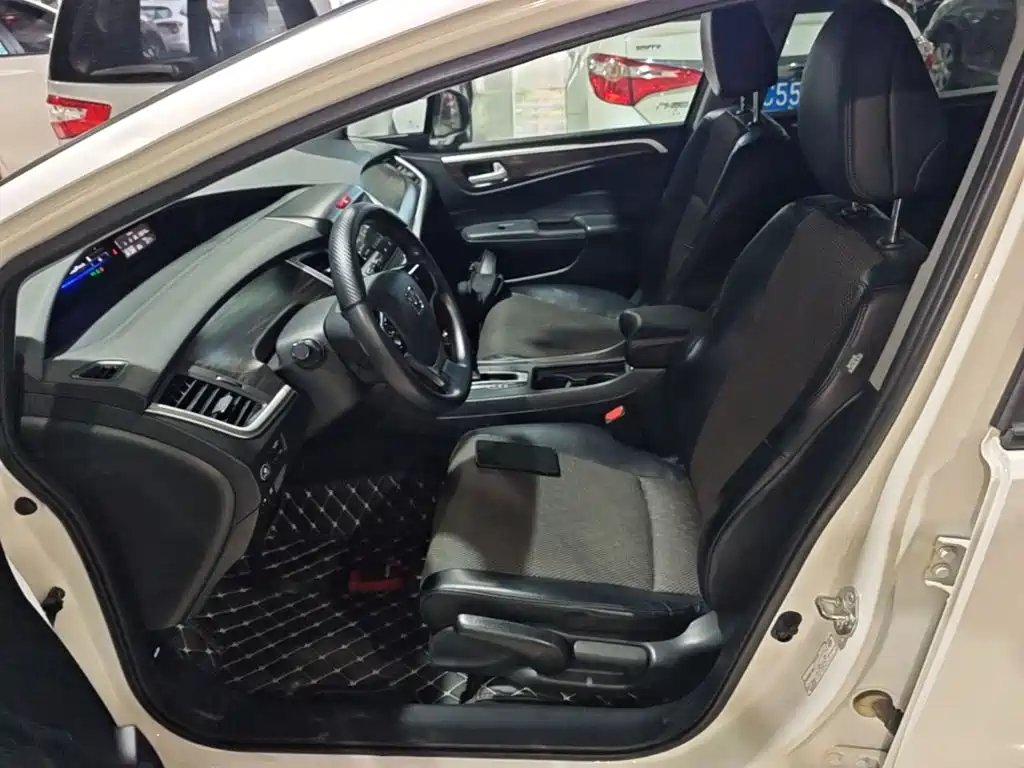 Jade 2017 1.8L automatic comfort version 5 seats купить на сайте DeffCars