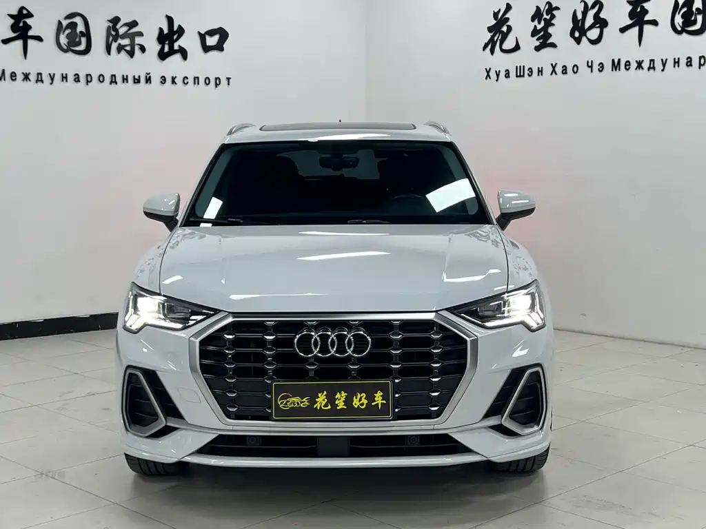 Audi Q3 2022 35 TFSI Fashionable and Dynamic купить на сайте DeffCars
