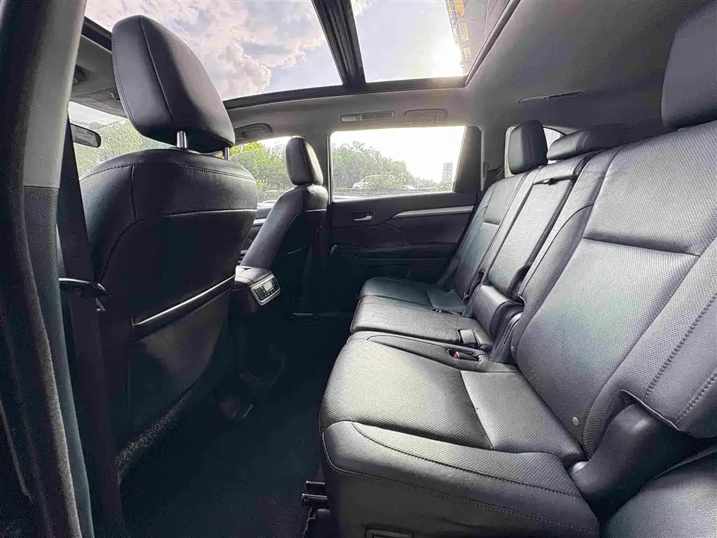 Highlander 2017 2.0T four-wheel drive luxury version 7 seats купить на сайте DeffCars