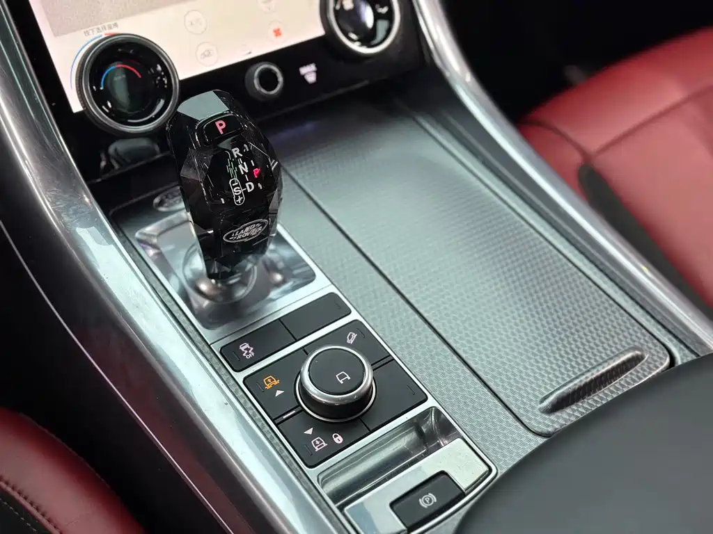 Range Rover Sport 2020 3.0 L6 HSE DYNAMIC купить на сайте DeffCars