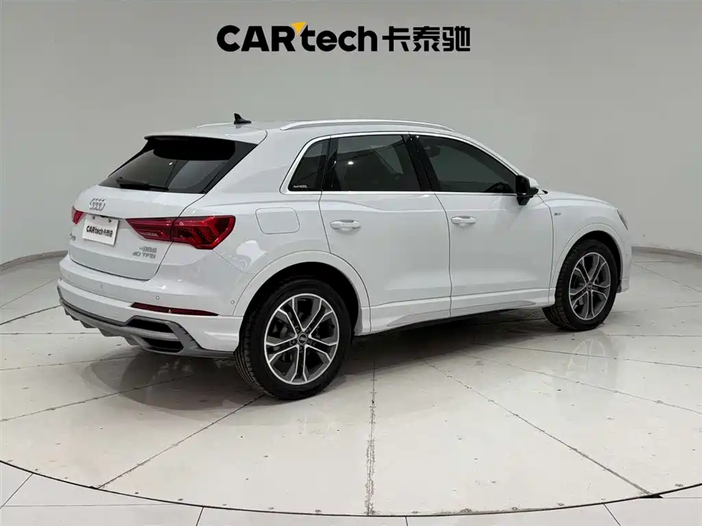 Audi Q3 2022 40 TFSI Fashionable and Dynamic купить на сайте DeffCars