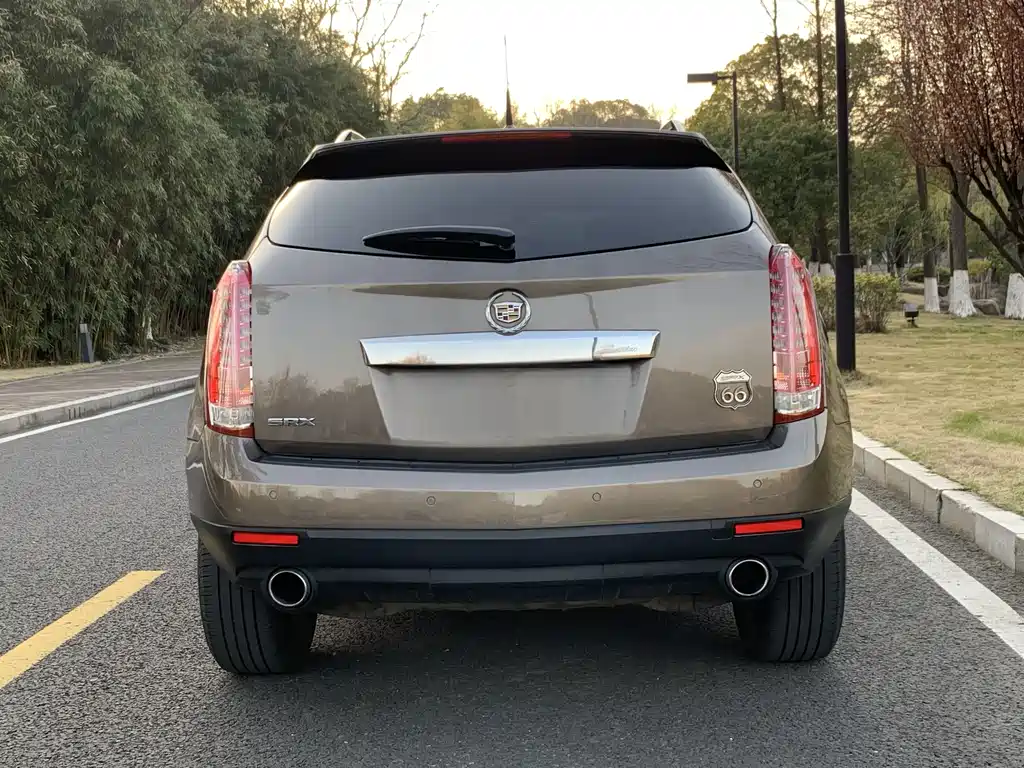 Cadillac SRX 2015 3.0L Elite купить на сайте DeffCars
