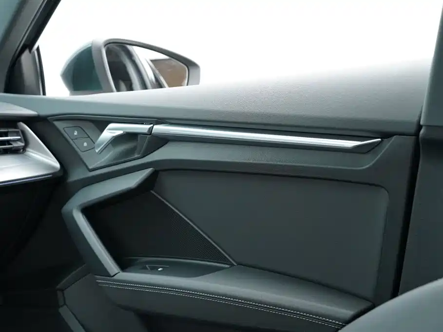 Audi A3 2023 facelift Sportback 35 TFSI stylish and sporty купить на сайте DeffCars