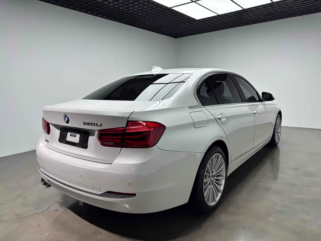 BMW 3 Series 2018 320Li xDrive Fashion купить на сайте DeffCars