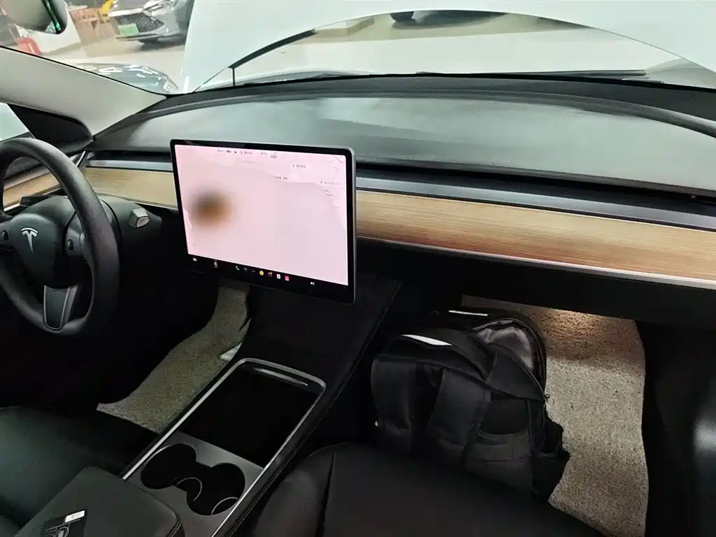 Model 3 2021 Performance high-performance all-wheel drive version 3D6 купить на сайте DeffCars