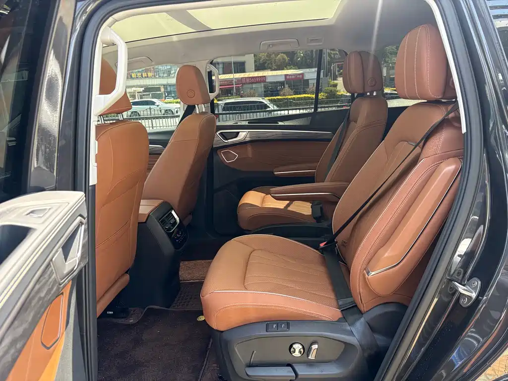 Lanjing 2026 450TSI four-wheel drive supreme 6 seats купить на сайте DeffCars