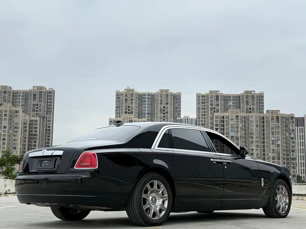 Ghost 2018 6.6T long wheelbase version купить на сайте DeffCars